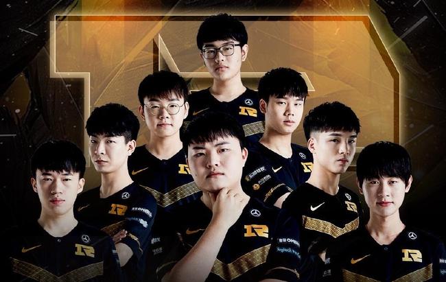 中国足球的 中国足球的